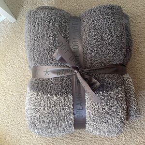 Barefoot dreams Cozy chic stripe throw